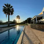 Casa Esperanca - Carefree Living With Big Private Pool And Great Views Villa
